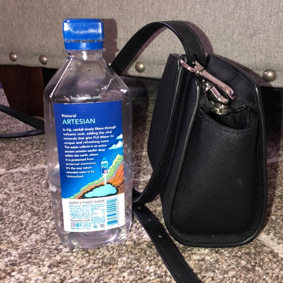 Michael Kors mint crossbody bag - Picture 4 of 6